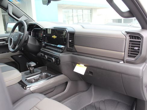 New 2026 Chevrolet Silverado 1500 ZR2 AWD/4WD image 15