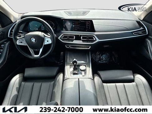 Used 2022 BMW X7 xDrive40i AWD/4WD image 16