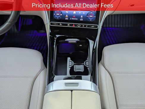 Used 2023 Mercedes-Benz C 300 4MATIC Sedan image 18