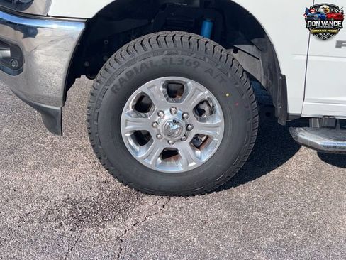 Used 2024 RAM 2500 Big Horn w/ Off Road Package AWD/4WD image 25