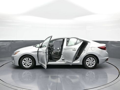 Used 2019 Hyundai Elantra SE w/ Cargo Package FWD image 42