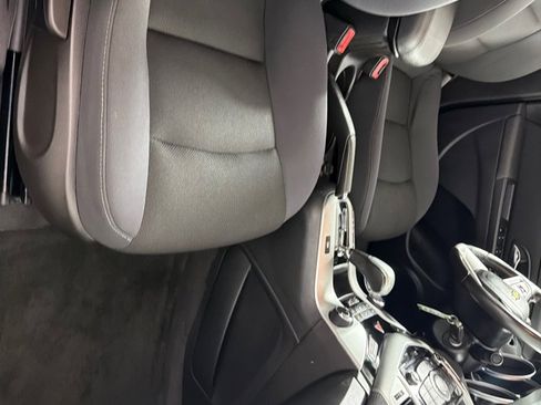Used 2014 Chevrolet Cruze LT w/ Technology Package FWD image 21