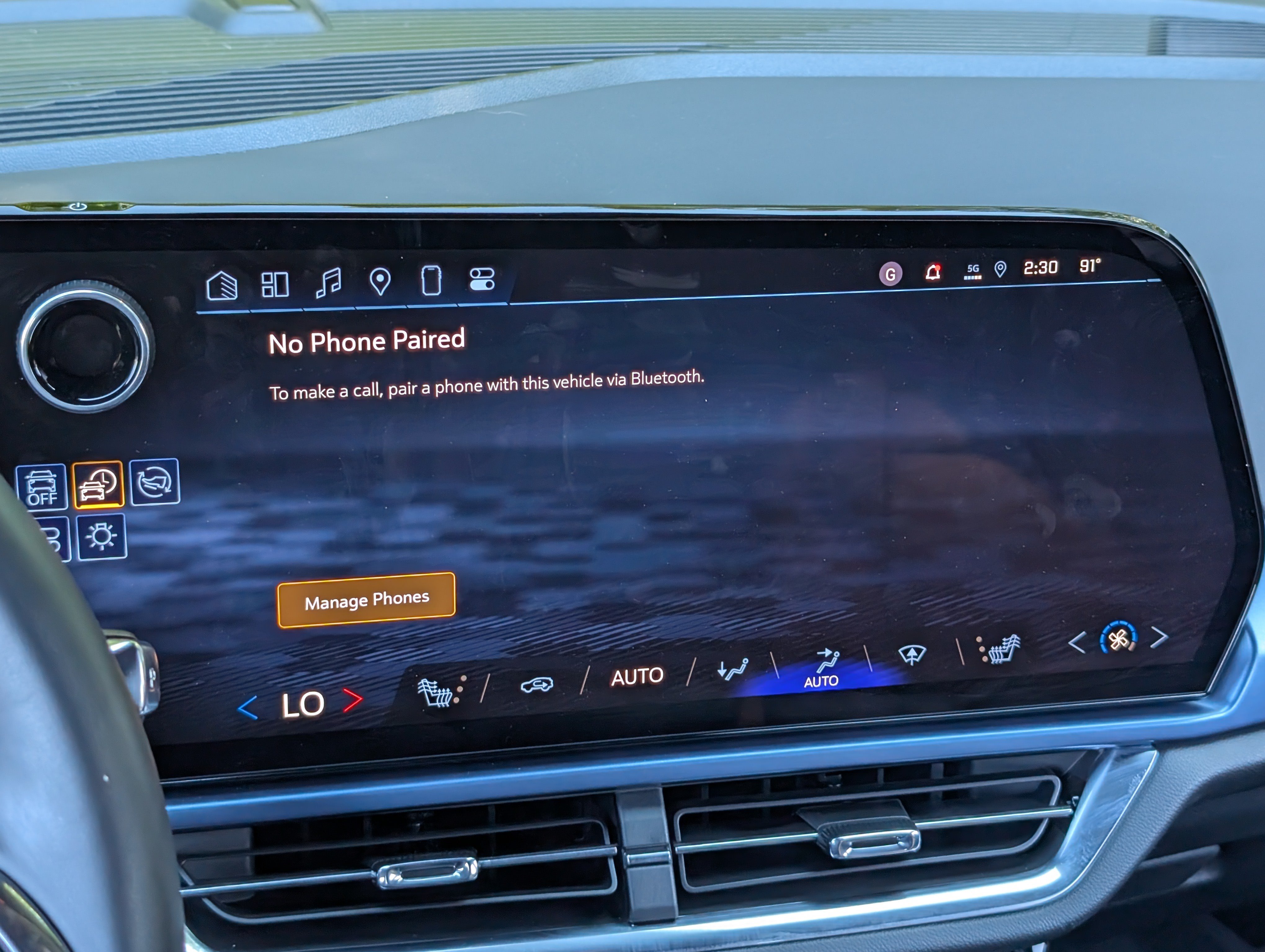 Used 2024 Chevrolet Equinox EV LT w/ LPO, Blackout Package FWD image 29