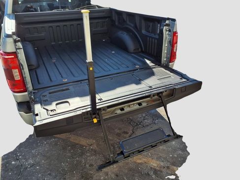 Used 2022 Ford F150 XLT w/ Equipment Group 302A High image 36