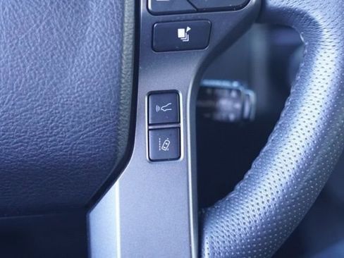 Used 2021 Toyota Tacoma TRD Sport image 28