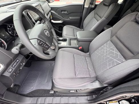 New 2026 Nissan Frontier SV w/ SV Convenience Package image 9