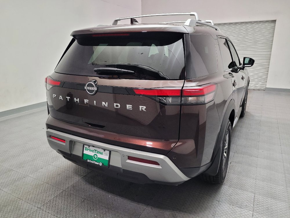Used 2022 Nissan Pathfinder SL FWD image 7