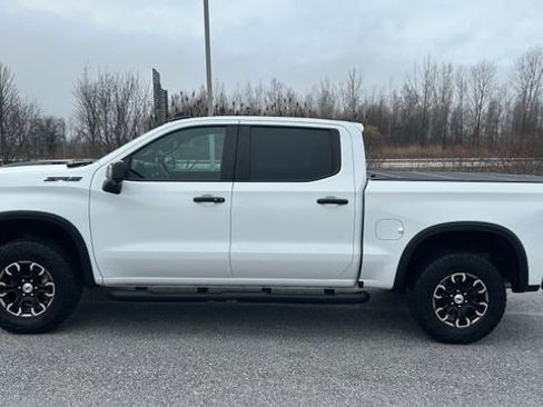 Used 2023 Chevrolet Silverado 1500 ZR2 w/ Technology Package image 6