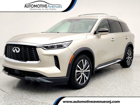 Used 2023 INFINITI QX60 Sensory w/ Vision Package image 1