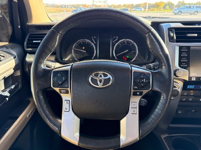 Used 2023 Toyota 4Runner Limited AWD/4WD image 21