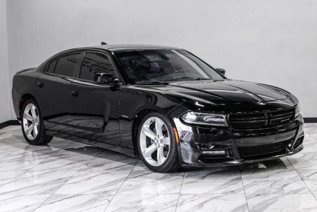 Used 2018 Dodge Charger R/T RWD image 7