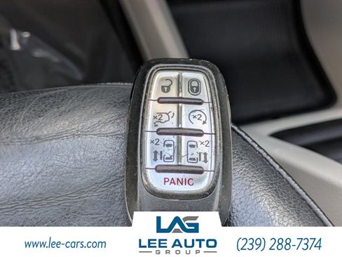 Used 2019 Chrysler Pacifica Touring-L FWD image 30