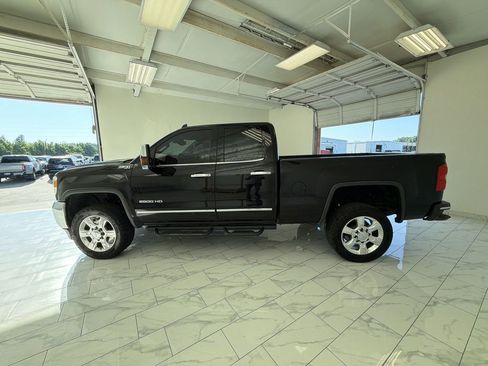 Used 2018 GMC Sierra 2500 SLT w/ Driver Alert Package AWD/4WD image 5