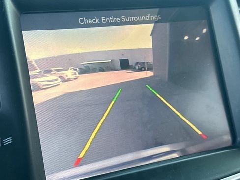 Used 2016 Chrysler 300 C Platinum w/ Safetytec Plus Group image 20