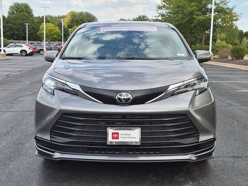 Certified 2026 Toyota Sienna LE AWD/4WD image 5