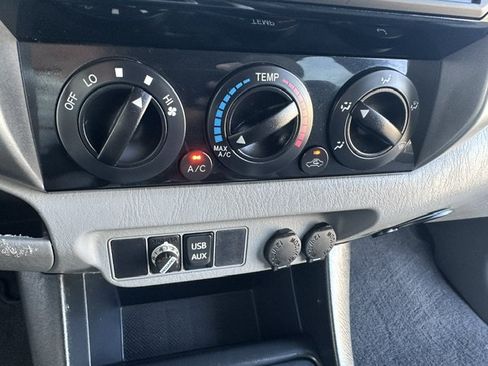 Used 2013 Toyota Tacoma PreRunner w/ TRD Sport Pkg RWD image 29