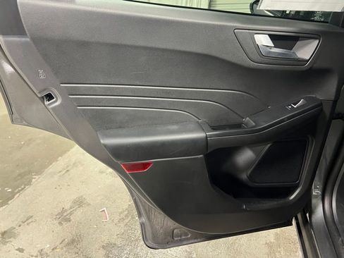 Used 2025 Ford Escape ST-Line AWD/4WD image 15