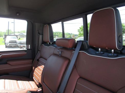 New 2026 GMC Sierra 2500 Denali Ultimate AWD/4WD image 14