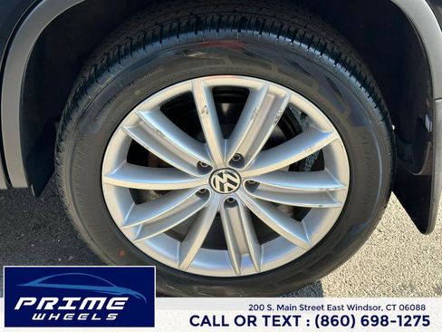 Used 2016 Volkswagen Tiguan SE image 25