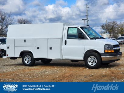 New 2025 Chevrolet Express 3500 w/ Power Convenience Package