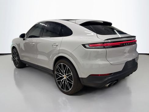 Certified 2024 Porsche Cayenne Coupe AWD/4WD image 3