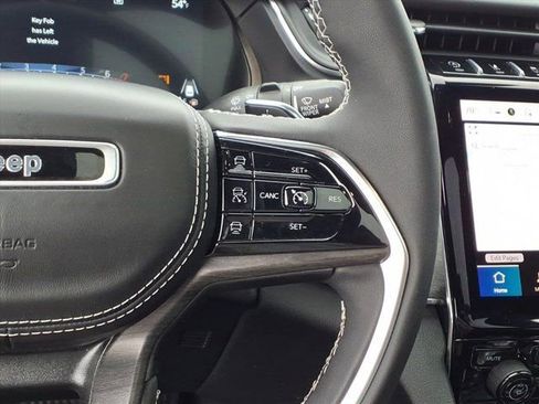 Used 2024 Jeep Grand Cherokee Overland w/ Trailer Tow Package image 18