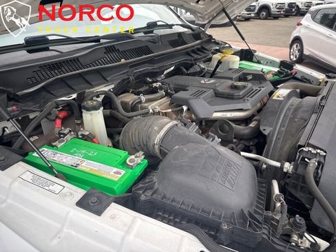 Used 2017 RAM 5500 SLT w/ Quick Order Package 29G SLT image 28