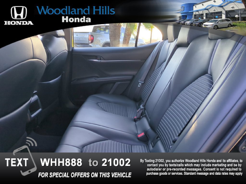Used 2019 Toyota Camry SE w/ Carpet Mat Package FWD image 20