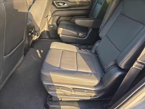 Used 2023 Chevrolet Tahoe LT w/ Luxury Package RWD image 19