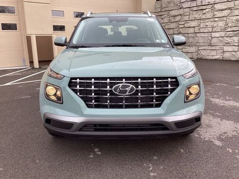 New 2026 Hyundai Venue FWD image 2