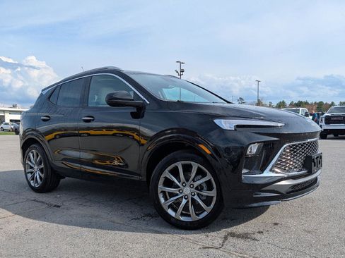 New 2026 Buick Encore GX Avenir w/ Avenir Convenience Package AWD/4WD image 1
