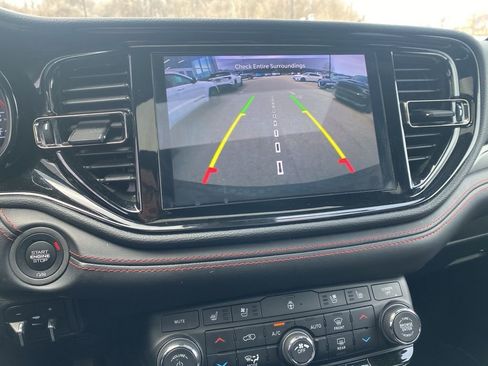 Used 2024 Dodge Durango GT image 19