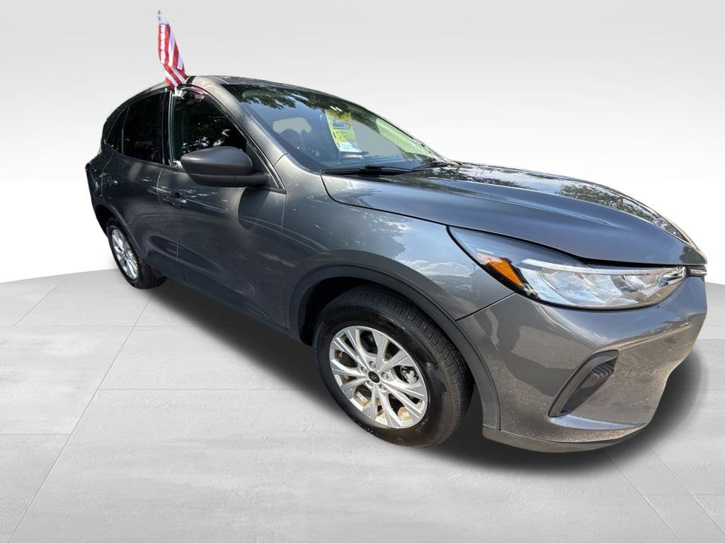 Used 2024 Ford Escape Active AWD/4WD image 9