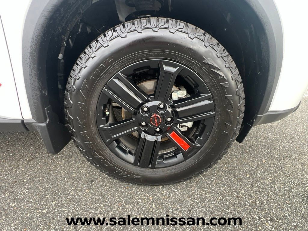 Certified 2026 Nissan Rogue SV AWD/4WD image 26