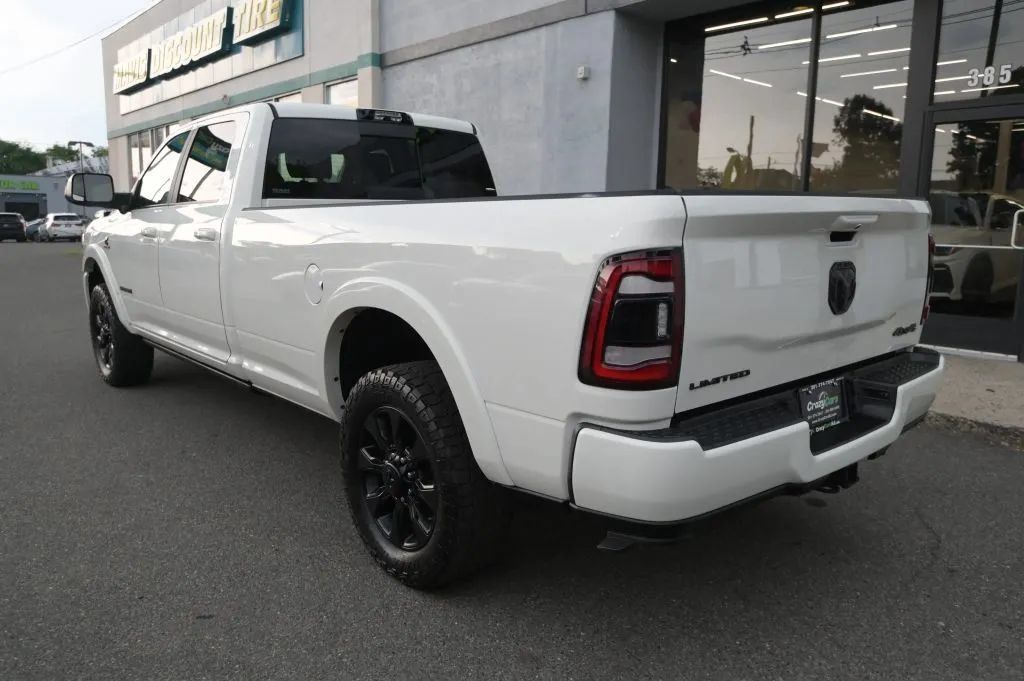 Used 2022 RAM 3500 Limited AWD/4WD image 3