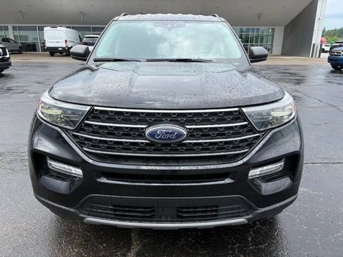 Used 2022 Ford Explorer XLT w/ Equipment Group 202A AWD/4WD image 10
