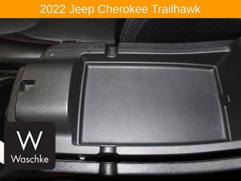Used 2022 Jeep Cherokee Trailhawk w/ Premium Leather Package image 36