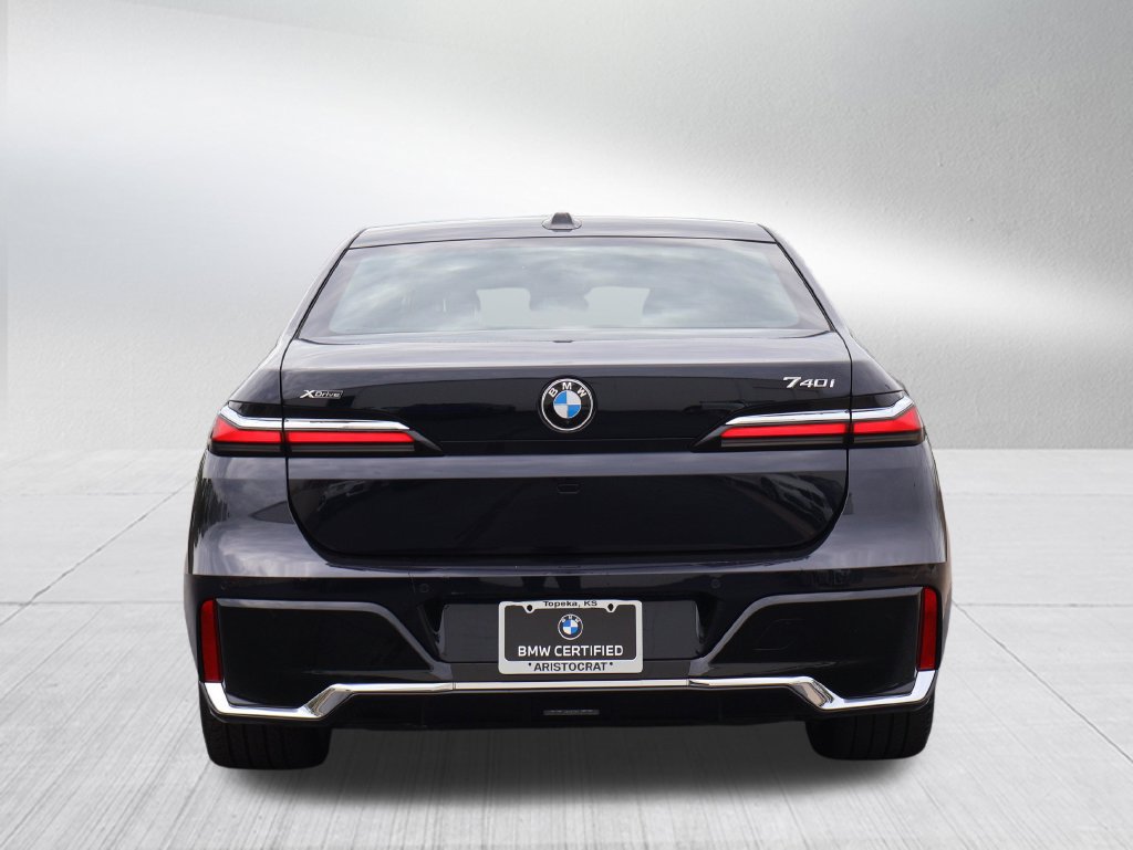 Certified 2026 BMW 740i xDrive AWD/4WD image 40