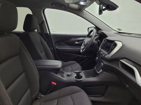Used 2023 GMC Terrain SLE image 21