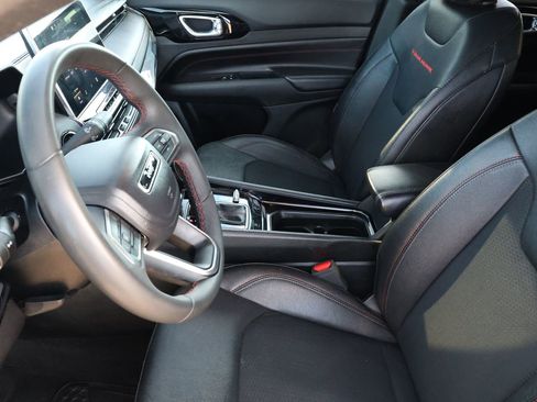 Used 2024 Jeep Compass Trailhawk image 14