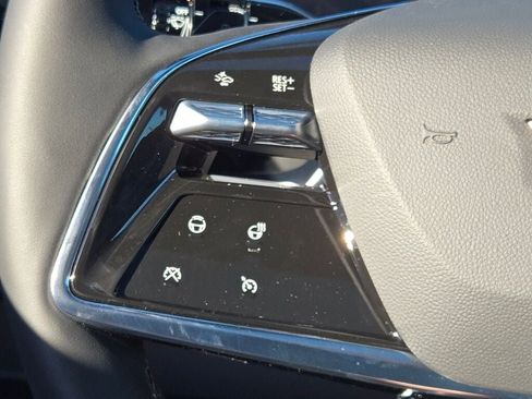 New 2026 Cadillac Lyriq Premium Luxury image 34