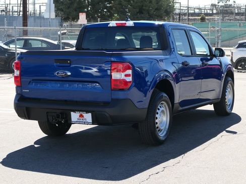 Used 2024 Ford Maverick XL image 4