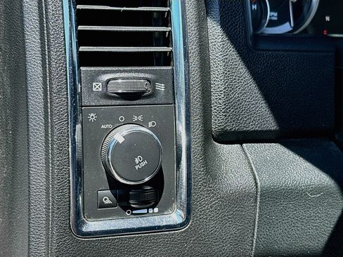 Used 2014 RAM 2500 Laramie w/ Protection Group AWD/4WD image 17