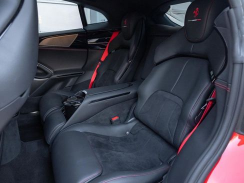 Used 2025 Ferrari Purosangue AWD/4WD image 48