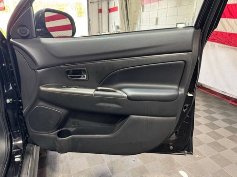 Used 2024 Mitsubishi Outlander Sport SE AWD/4WD image 13