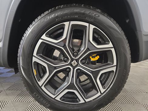 Used 2024 Rivian R1S Adventure AWD/4WD image 10