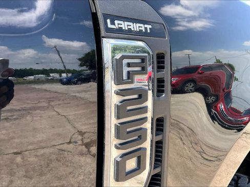 Used 2024 Ford F250 Lariat w/ Lariat Ultimate Package AWD/4WD image 21