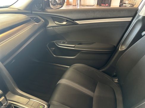 Used 2019 Honda Civic EX image 24