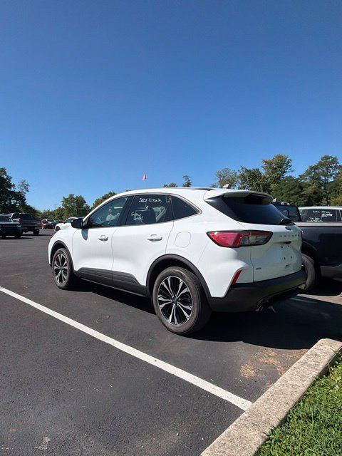 Certified 2022 Ford Escape SE w/ SE Sport Appearance Package AWD/4WD image 10