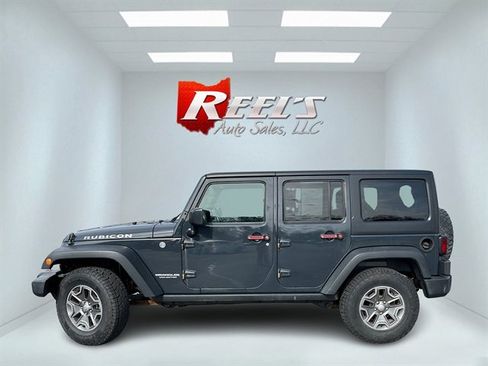 Used 2017 Jeep Wrangler Unlimited Rubicon w/ Dual Top Group image 12
